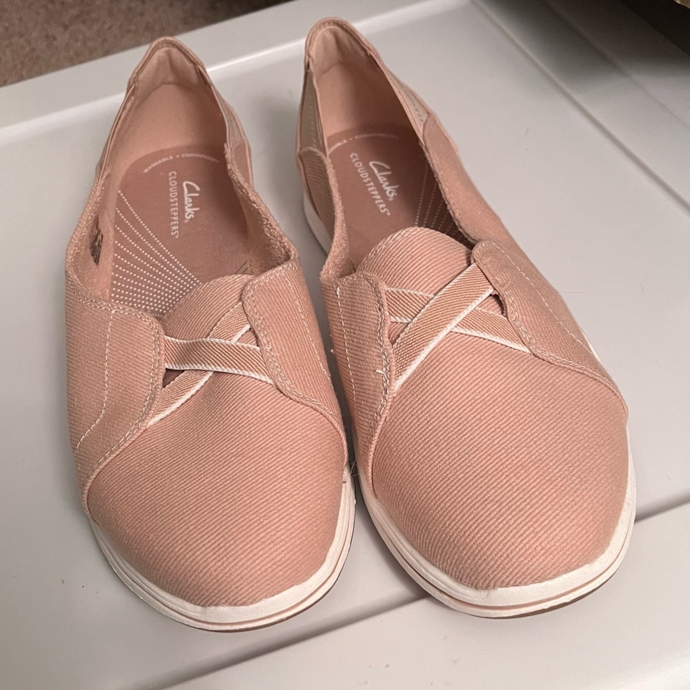 Clarks Women's Tan Casual Shoes